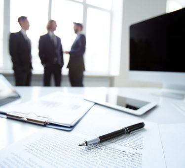 Why Choosing the Right Advocates in Dubai Matters