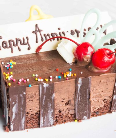 Custom Logo Corporate Anniversary Cakes for Company Celebrations: