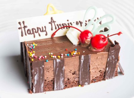 Custom Logo Corporate Anniversary Cakes for Company Celebrations: