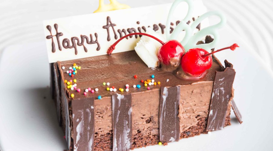 Custom Logo Corporate Anniversary Cakes for Company Celebrations: